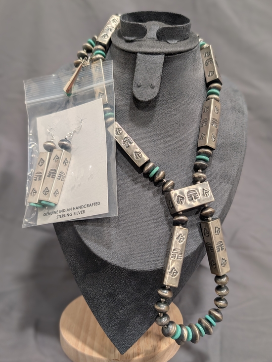 Jewelry - Navajo Handmade Sterling Kingman Turquoise Necklace Set